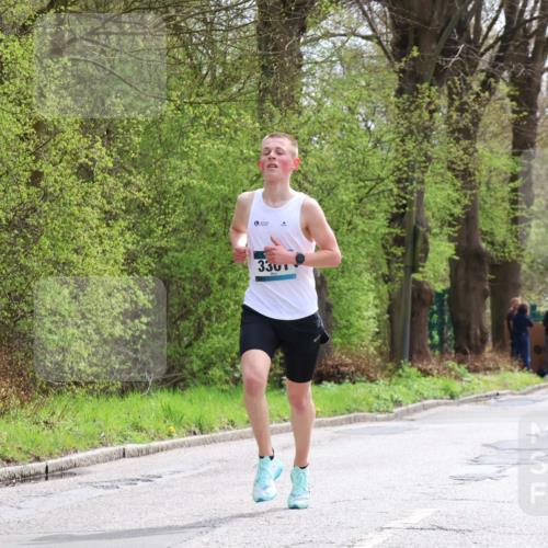 12.04.2026 - 45. Internationalen Wilhelmsburger Insellauf Yannick Fuchs http://msf.ph/oto/9502062 12.04.2026 12:43:25 Laufen 3301 meine-sportfotos.de