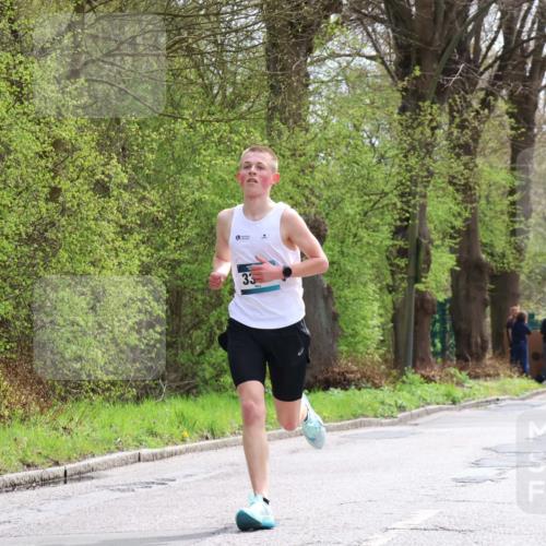 12.04.2026 - 45. Internationalen Wilhelmsburger Insellauf Yannick Fuchs http://msf.ph/oto/9502063 12.04.2026 12:43:25 Laufen 33 meine-sportfotos.de