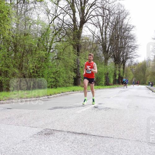 12.04.2026 - 45. Internationalen Wilhelmsburger Insellauf Yannick Fuchs http://msf.ph/oto/9502091 12.04.2026 12:43:43 Laufen 5607 meine-sportfotos.de