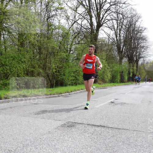 12.04.2026 - 45. Internationalen Wilhelmsburger Insellauf Yannick Fuchs http://msf.ph/oto/9502094 12.04.2026 12:43:44 Laufen 5607 meine-sportfotos.de