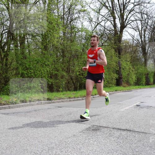 12.04.2026 - 45. Internationalen Wilhelmsburger Insellauf Yannick Fuchs http://msf.ph/oto/9502096 12.04.2026 12:43:44 Laufen 5007 meine-sportfotos.de