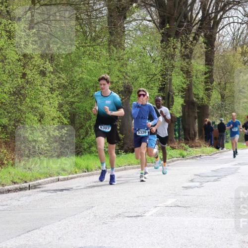 12.04.2026 - 45. Internationalen Wilhelmsburger Insellauf Yannick Fuchs http://msf.ph/oto/9502108 12.04.2026 12:43:48 Laufen 5307, 2787, 5326, 5364 meine-sportfotos.de