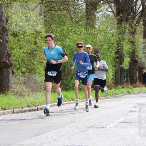 12.04.2026 - 45. Internationalen Wilhelmsburger Insellauf Yannick Fuchs http://msf.ph/oto/9502112 12.04.2026 12:43:49 Laufen 5307, 5326, 110, 2787 meine-sportfotos.de