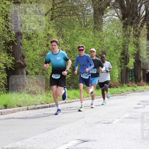 12.04.2026 - 45. Internationalen Wilhelmsburger Insellauf Yannick Fuchs http://msf.ph/oto/9502113 12.04.2026 12:43:49 Laufen 5307, 5326, 4110, 2787, 5364 meine-sportfotos.de