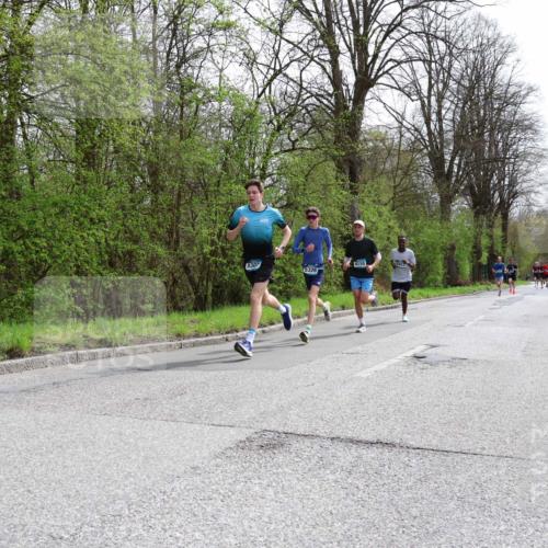 12.04.2026 - 45. Internationalen Wilhelmsburger Insellauf Yannick Fuchs http://msf.ph/oto/9502121 12.04.2026 12:43:51 Laufen 5307, 4110, 5326 meine-sportfotos.de