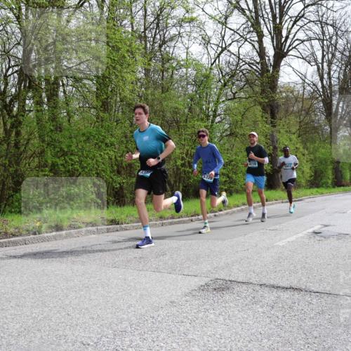 12.04.2026 - 45. Internationalen Wilhelmsburger Insellauf Yannick Fuchs http://msf.ph/oto/9502124 12.04.2026 12:43:51 Laufen 530, 5326, 4110 meine-sportfotos.de
