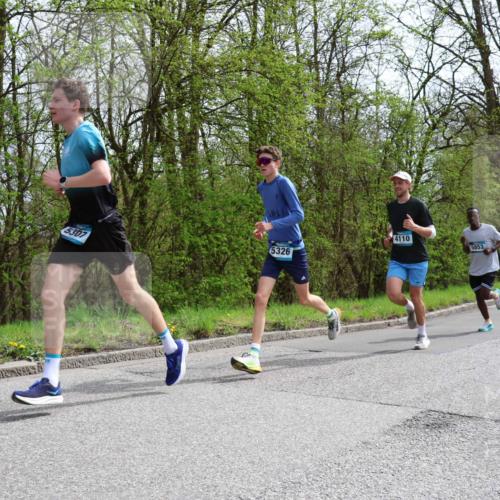 12.04.2026 - 45. Internationalen Wilhelmsburger Insellauf Yannick Fuchs http://msf.ph/oto/9502128 12.04.2026 12:43:52 Laufen 5326, 5307, 4110, 5853 meine-sportfotos.de