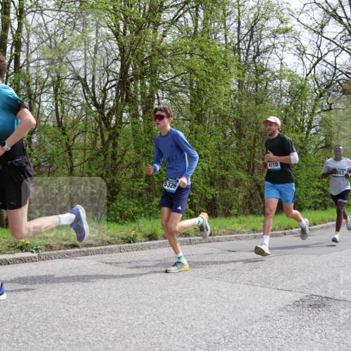 12.04.2026 - 45. Internationalen Wilhelmsburger Insellauf Yannick Fuchs http://msf.ph/oto/9502129 12.04.2026 12:43:52 Laufen 5326, 4110, 853 meine-sportfotos.de