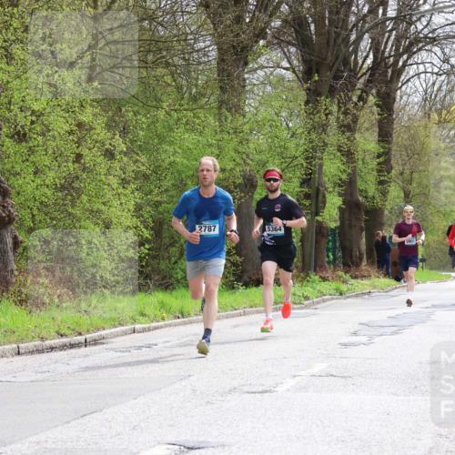12.04.2026 - 45. Internationalen Wilhelmsburger Insellauf Yannick Fuchs http://msf.ph/oto/9502136 12.04.2026 12:43:54 Laufen 2787, 5364, 3903, 5493 meine-sportfotos.de