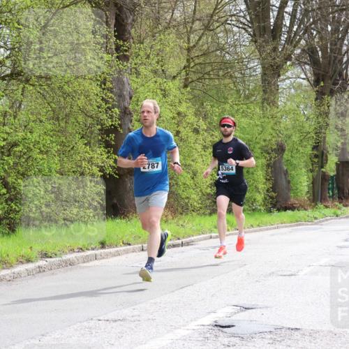 12.04.2026 - 45. Internationalen Wilhelmsburger Insellauf Yannick Fuchs http://msf.ph/oto/9502142 12.04.2026 12:43:56 Laufen 787, 5364, 3903, 5493 meine-sportfotos.de