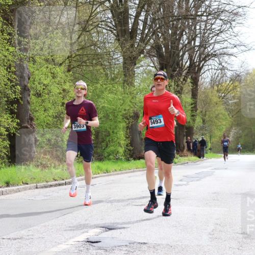 12.04.2026 - 45. Internationalen Wilhelmsburger Insellauf Yannick Fuchs http://msf.ph/oto/9502158 12.04.2026 12:44:00 Laufen 3903, 5493 meine-sportfotos.de