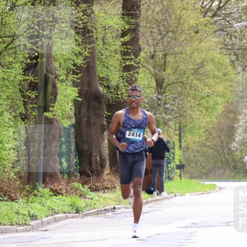 12.04.2026 - 45. Internationalen Wilhelmsburger Insellauf Yannick Fuchs http://msf.ph/oto/9502180 12.04.2026 12:44:05 Laufen 2414 meine-sportfotos.de