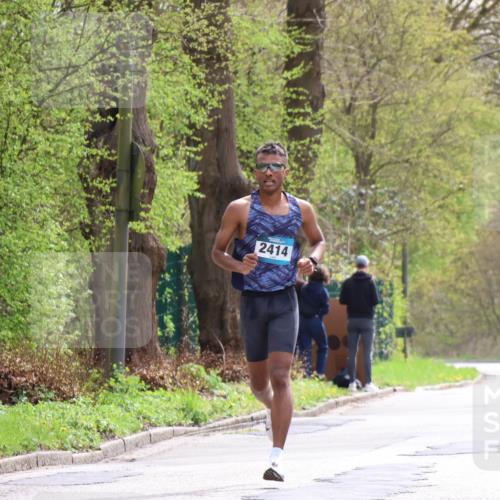 12.04.2026 - 45. Internationalen Wilhelmsburger Insellauf Yannick Fuchs http://msf.ph/oto/9502182 12.04.2026 12:44:05 Laufen 2414 meine-sportfotos.de