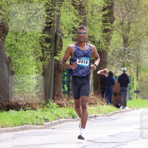 12.04.2026 - 45. Internationalen Wilhelmsburger Insellauf Yannick Fuchs http://msf.ph/oto/9502186 12.04.2026 12:44:06 Laufen 2414 meine-sportfotos.de