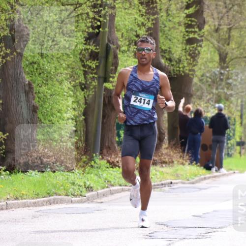 12.04.2026 - 45. Internationalen Wilhelmsburger Insellauf Yannick Fuchs http://msf.ph/oto/9502187 12.04.2026 12:44:06 Laufen 2414 meine-sportfotos.de