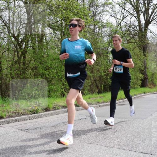 12.04.2026 - 45. Internationalen Wilhelmsburger Insellauf Yannick Fuchs http://msf.ph/oto/9502228 12.04.2026 12:44:27 Laufen 3159 meine-sportfotos.de