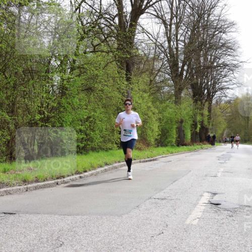 12.04.2026 - 45. Internationalen Wilhelmsburger Insellauf Yannick Fuchs http://msf.ph/oto/9502244 12.04.2026 12:44:34 Laufen 2378 meine-sportfotos.de