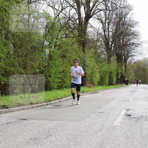 12.04.2026 - 45. Internationalen Wilhelmsburger Insellauf Yannick Fuchs http://msf.ph/oto/9502246 12.04.2026 12:44:34 Laufen 2378 meine-sportfotos.de