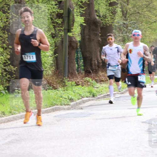 12.04.2026 - 45. Internationalen Wilhelmsburger Insellauf Yannick Fuchs http://msf.ph/oto/9502287 12.04.2026 12:44:49 Laufen 5711, 22, 4183 meine-sportfotos.de