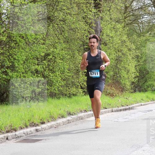 12.04.2026 - 45. Internationalen Wilhelmsburger Insellauf Yannick Fuchs http://msf.ph/oto/9502300 12.04.2026 12:44:52 Laufen 5711, 2218 meine-sportfotos.de