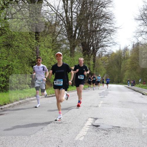 12.04.2026 - 45. Internationalen Wilhelmsburger Insellauf Yannick Fuchs http://msf.ph/oto/9502318 12.04.2026 12:44:55 Laufen 5566, 4183, 3816 meine-sportfotos.de