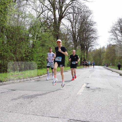 12.04.2026 - 45. Internationalen Wilhelmsburger Insellauf Yannick Fuchs http://msf.ph/oto/9502321 12.04.2026 12:44:56 Laufen 5566, 4183, 3816 meine-sportfotos.de