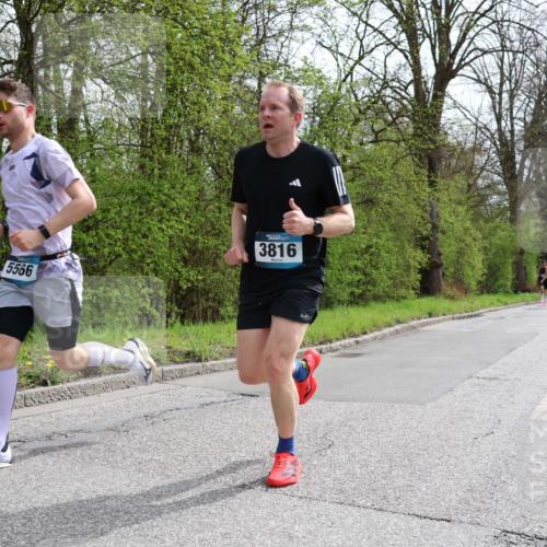 12.04.2026 - 45. Internationalen Wilhelmsburger Insellauf Yannick Fuchs http://msf.ph/oto/9502330 12.04.2026 12:44:57 Laufen 5566, 3816 meine-sportfotos.de