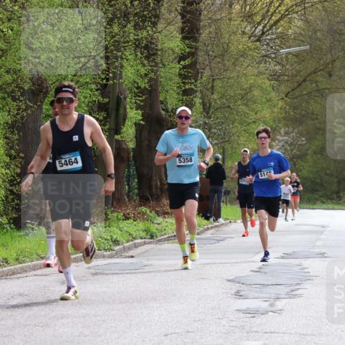 12.04.2026 - 45. Internationalen Wilhelmsburger Insellauf Yannick Fuchs http://msf.ph/oto/9502333 12.04.2026 12:44:58 Laufen 5464, 5358, 514, 575 meine-sportfotos.de