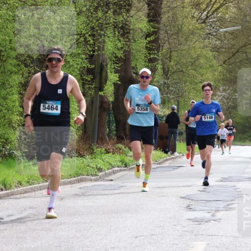 12.04.2026 - 45. Internationalen Wilhelmsburger Insellauf Yannick Fuchs http://msf.ph/oto/9502335 12.04.2026 12:44:59 Laufen 5464, 5358, 5754, 5146 meine-sportfotos.de