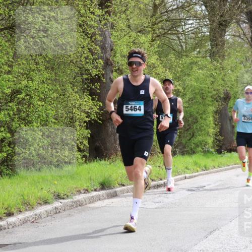 12.04.2026 - 45. Internationalen Wilhelmsburger Insellauf Yannick Fuchs http://msf.ph/oto/9502342 12.04.2026 12:45:01 Laufen 5464, 57, 5358, 5146 meine-sportfotos.de