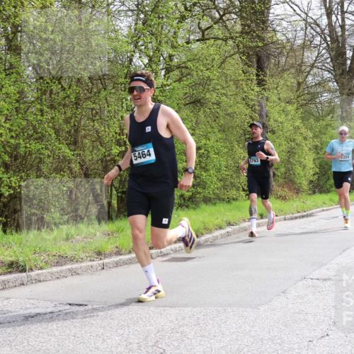 12.04.2026 - 45. Internationalen Wilhelmsburger Insellauf Yannick Fuchs http://msf.ph/oto/9502349 12.04.2026 12:45:02 Laufen 5464, 5793, 5358, 5146 meine-sportfotos.de