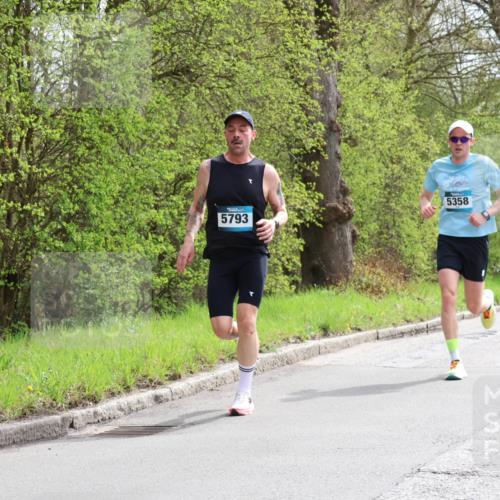 12.04.2026 - 45. Internationalen Wilhelmsburger Insellauf Yannick Fuchs http://msf.ph/oto/9502350 12.04.2026 12:45:02 Laufen 5358, 5793, 51 meine-sportfotos.de