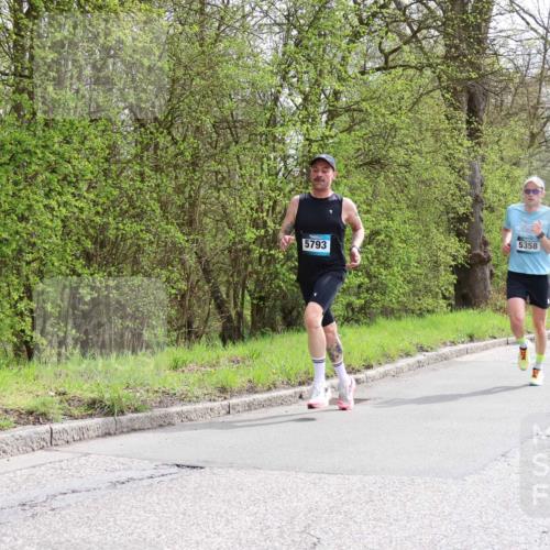 12.04.2026 - 45. Internationalen Wilhelmsburger Insellauf Yannick Fuchs http://msf.ph/oto/9502353 12.04.2026 12:45:03 Laufen 5358, 5793, 5146 meine-sportfotos.de