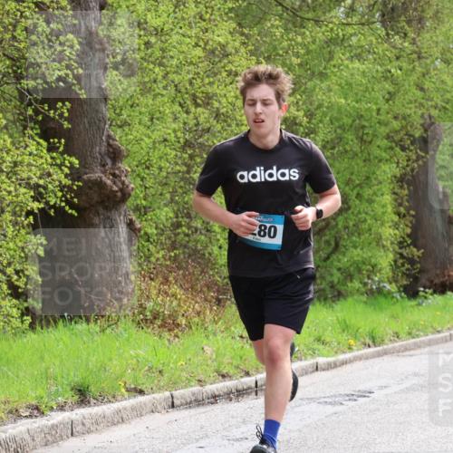 12.04.2026 - 45. Internationalen Wilhelmsburger Insellauf Yannick Fuchs http://msf.ph/oto/9502438 12.04.2026 12:45:27 Laufen 80, 134 meine-sportfotos.de