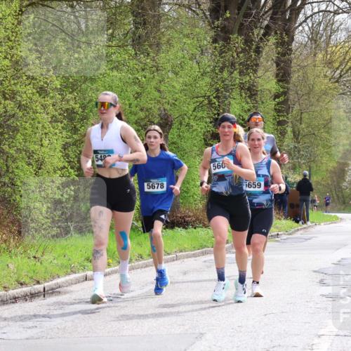 12.04.2026 - 45. Internationalen Wilhelmsburger Insellauf Yannick Fuchs http://msf.ph/oto/9502472 12.04.2026 12:45:34 Laufen 542, 5678, 560, 5659 meine-sportfotos.de