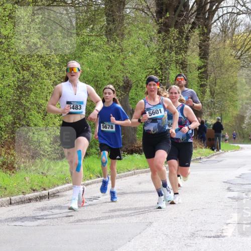 12.04.2026 - 45. Internationalen Wilhelmsburger Insellauf Yannick Fuchs http://msf.ph/oto/9502474 12.04.2026 12:45:34 Laufen 483, 5678, 5601, 65 meine-sportfotos.de