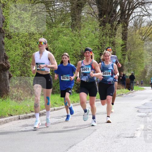 12.04.2026 - 45. Internationalen Wilhelmsburger Insellauf Yannick Fuchs http://msf.ph/oto/9502476 12.04.2026 12:45:34 Laufen 5678, 5601, 5659 meine-sportfotos.de