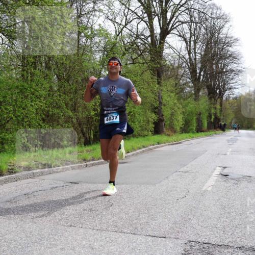 12.04.2026 - 45. Internationalen Wilhelmsburger Insellauf Yannick Fuchs http://msf.ph/oto/9502498 12.04.2026 12:45:38 Laufen 4037 meine-sportfotos.de