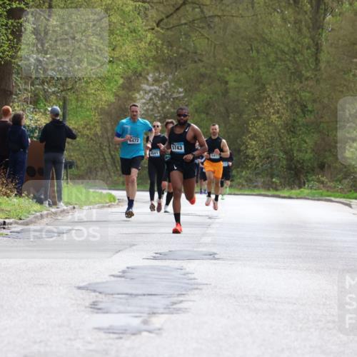 12.04.2026 - 45. Internationalen Wilhelmsburger Insellauf Yannick Fuchs http://msf.ph/oto/9502503 12.04.2026 12:45:42 Laufen 4472, 4041, 5743, 5411 meine-sportfotos.de
