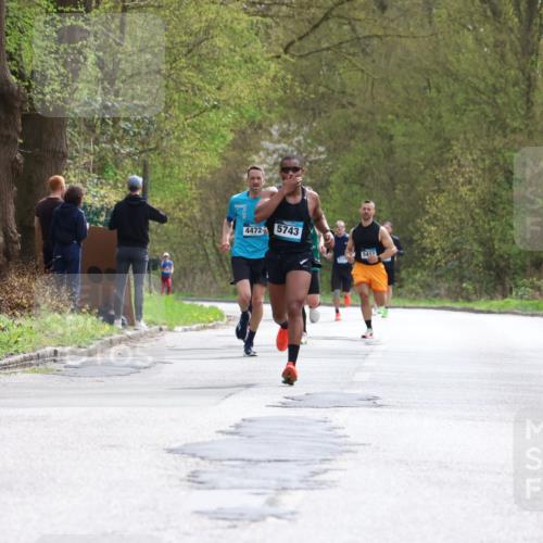 12.04.2026 - 45. Internationalen Wilhelmsburger Insellauf Yannick Fuchs http://msf.ph/oto/9502506 12.04.2026 12:45:44 Laufen 4472, 5743, 54 meine-sportfotos.de