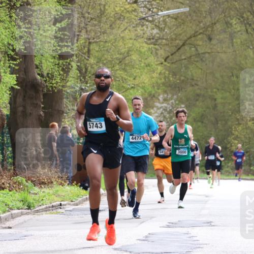 12.04.2026 - 45. Internationalen Wilhelmsburger Insellauf Yannick Fuchs http://msf.ph/oto/9502515 12.04.2026 12:45:48 Laufen 5743, 4472, 541, 3000 meine-sportfotos.de