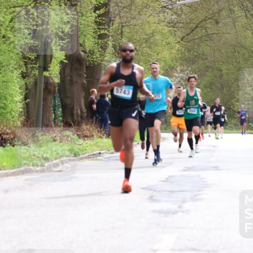 12.04.2026 - 45. Internationalen Wilhelmsburger Insellauf Yannick Fuchs http://msf.ph/oto/9502518 12.04.2026 12:45:48 Laufen 5743, 3000 meine-sportfotos.de