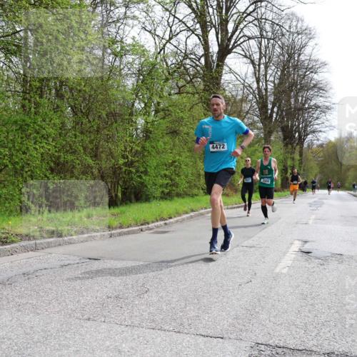 12.04.2026 - 45. Internationalen Wilhelmsburger Insellauf Yannick Fuchs http://msf.ph/oto/9502558 12.04.2026 12:45:57 Laufen 4472, 4041, 3000 meine-sportfotos.de