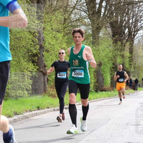 12.04.2026 - 45. Internationalen Wilhelmsburger Insellauf Yannick Fuchs http://msf.ph/oto/9502559 12.04.2026 12:45:57 Laufen 4412, 4041, 3000, 5411 meine-sportfotos.de