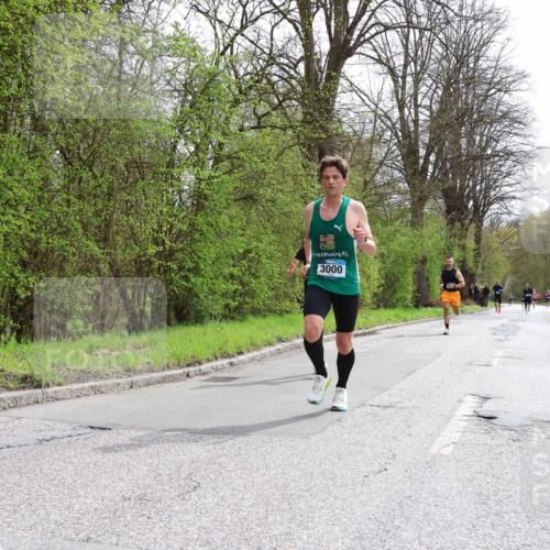 12.04.2026 - 45. Internationalen Wilhelmsburger Insellauf Yannick Fuchs http://msf.ph/oto/9502563 12.04.2026 12:45:58 Laufen 3000 meine-sportfotos.de