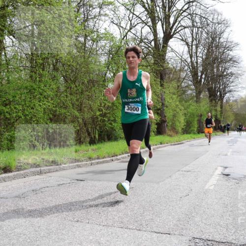 12.04.2026 - 45. Internationalen Wilhelmsburger Insellauf Yannick Fuchs http://msf.ph/oto/9502566 12.04.2026 12:45:58 Laufen 3000 meine-sportfotos.de