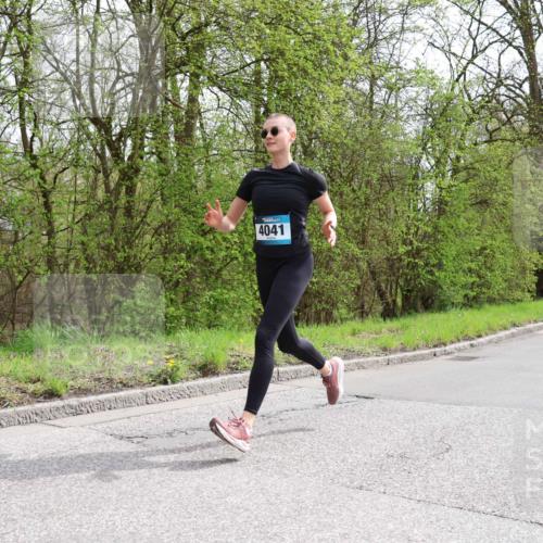 12.04.2026 - 45. Internationalen Wilhelmsburger Insellauf Yannick Fuchs http://msf.ph/oto/9502570 12.04.2026 12:45:59 Laufen 4041 meine-sportfotos.de
