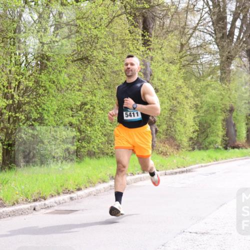 12.04.2026 - 45. Internationalen Wilhelmsburger Insellauf Yannick Fuchs http://msf.ph/oto/9502575 12.04.2026 12:46:01 Laufen 5411 meine-sportfotos.de