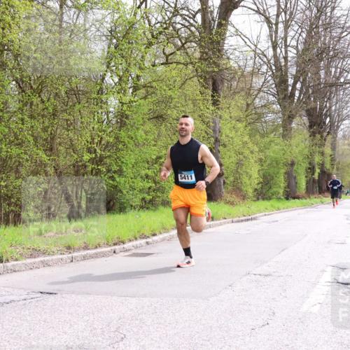 12.04.2026 - 45. Internationalen Wilhelmsburger Insellauf Yannick Fuchs http://msf.ph/oto/9502576 12.04.2026 12:46:01 Laufen 5411 meine-sportfotos.de