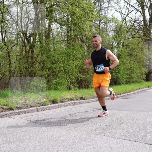 12.04.2026 - 45. Internationalen Wilhelmsburger Insellauf Yannick Fuchs http://msf.ph/oto/9502581 12.04.2026 12:46:02 Laufen 5411 meine-sportfotos.de